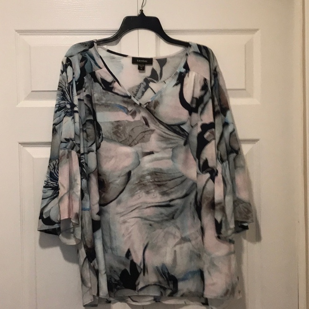 Karen Kane Pullover Blouse